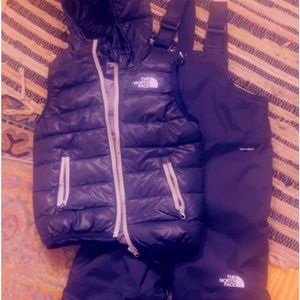 North Face Kids Denali Vest & Insulated Bibs VVVGUC in Black Size 5/6T